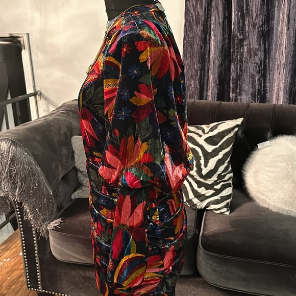 🆕 Farm Rio 🆕
Banana Sky Mini Dress - Picture 5 of 7